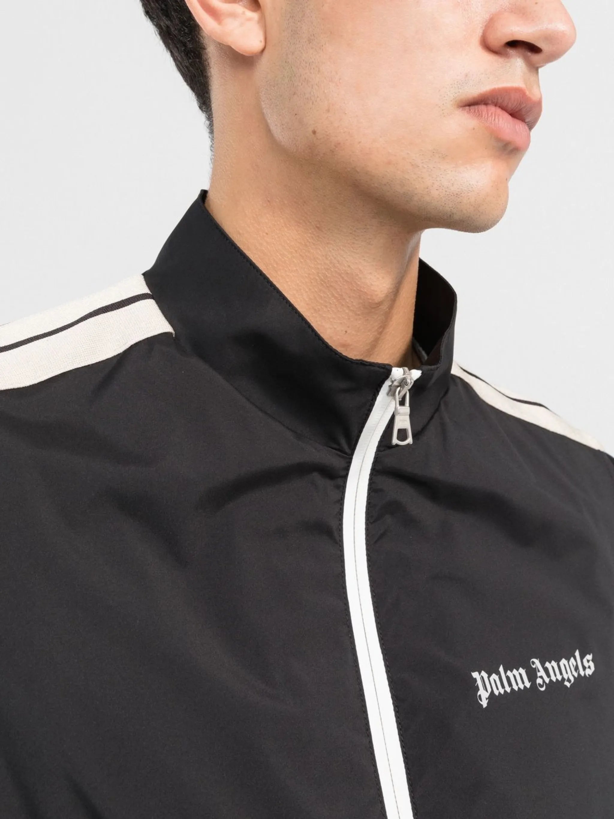 Bunda s potiskem loga