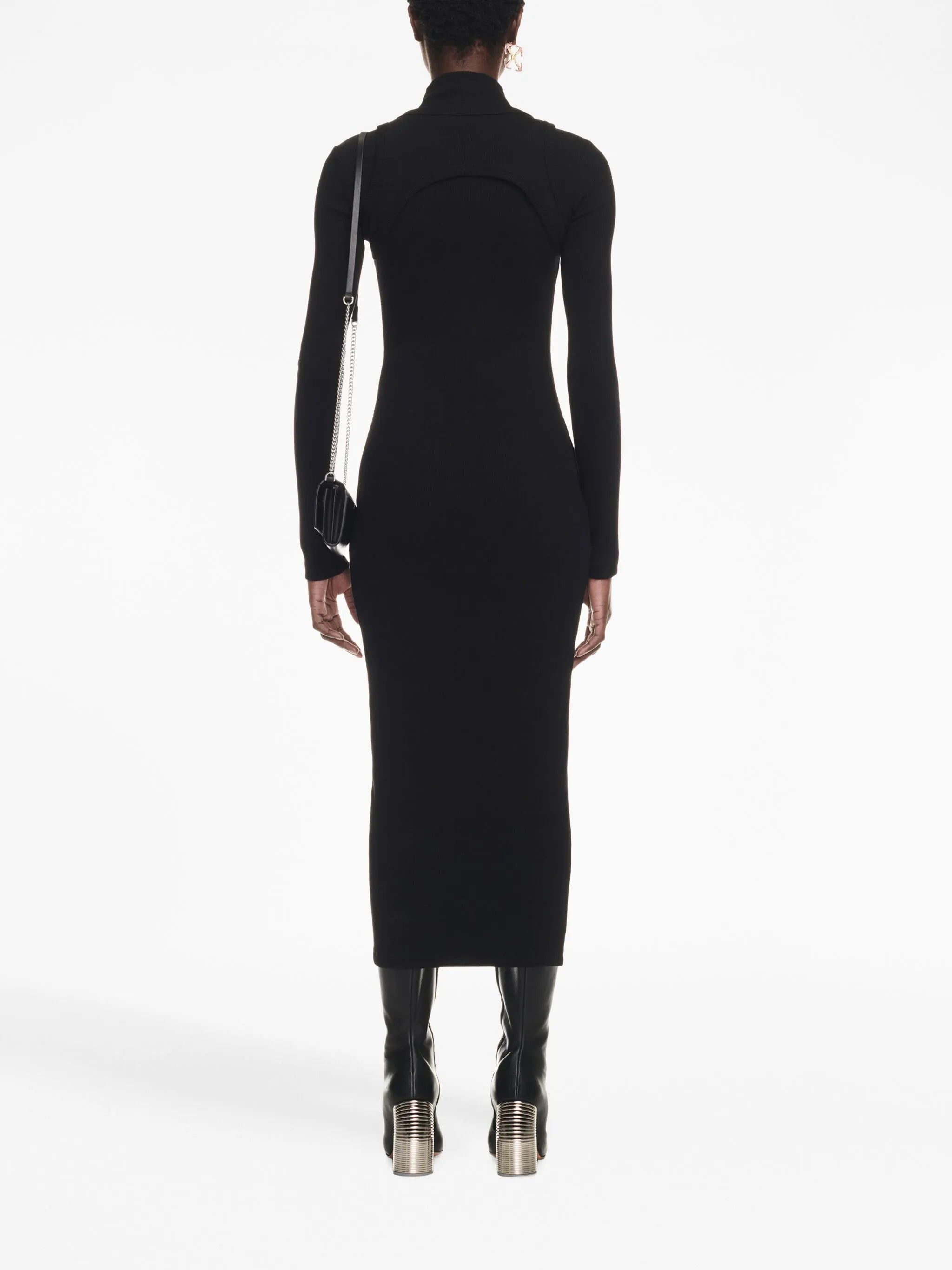 Žebrované rolákové šaty