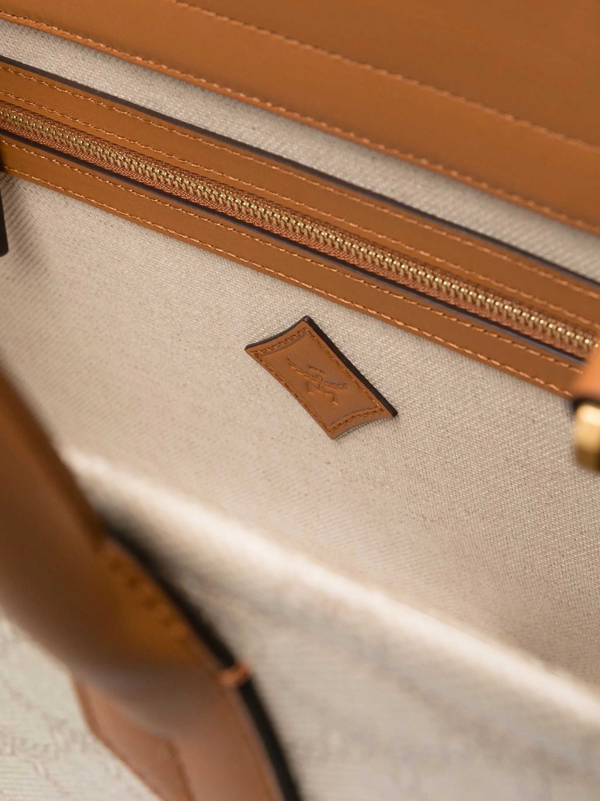 Medium-sized Himmel Laureto handbag