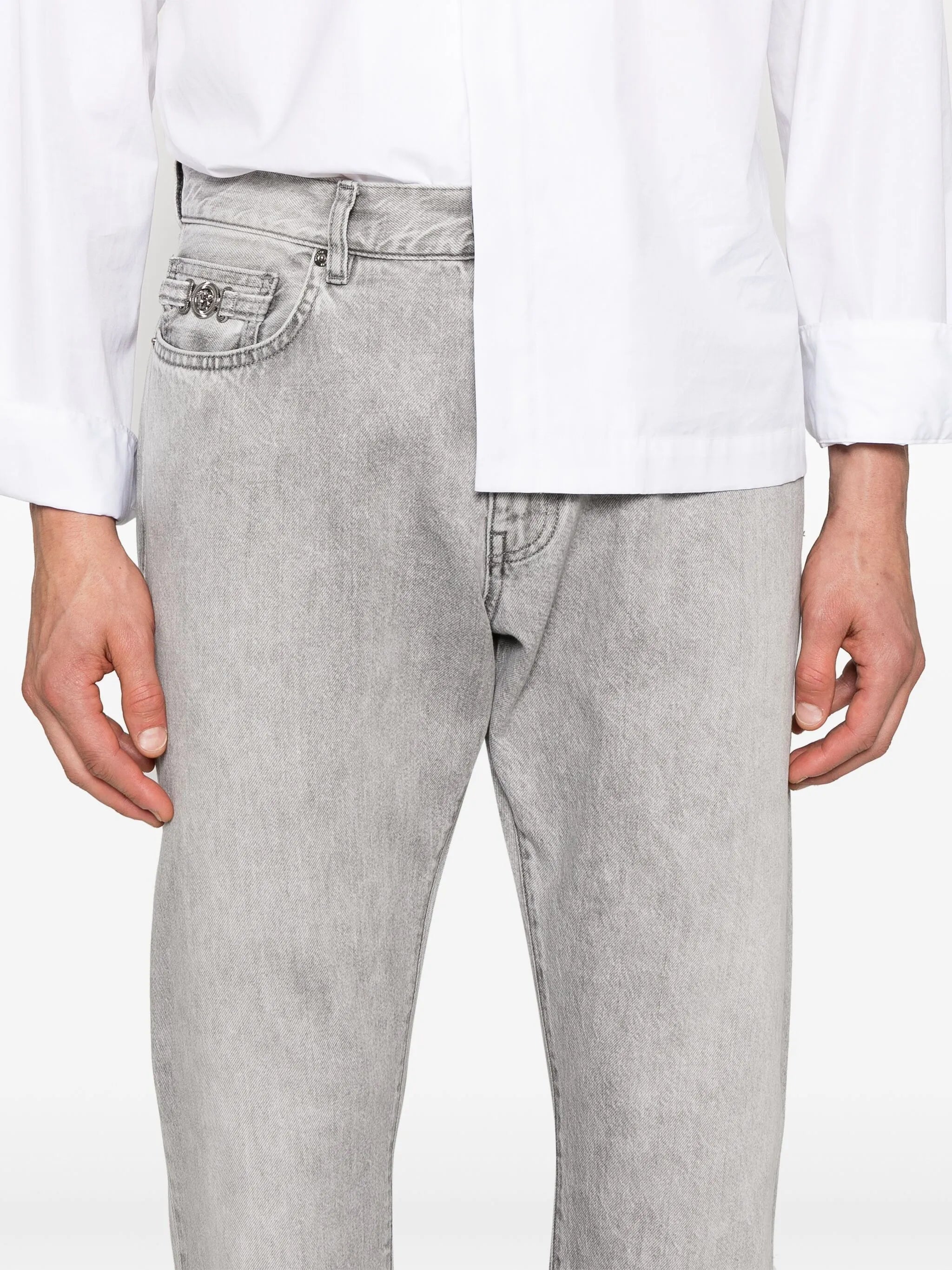 Džínsy s rovnými nohavicami