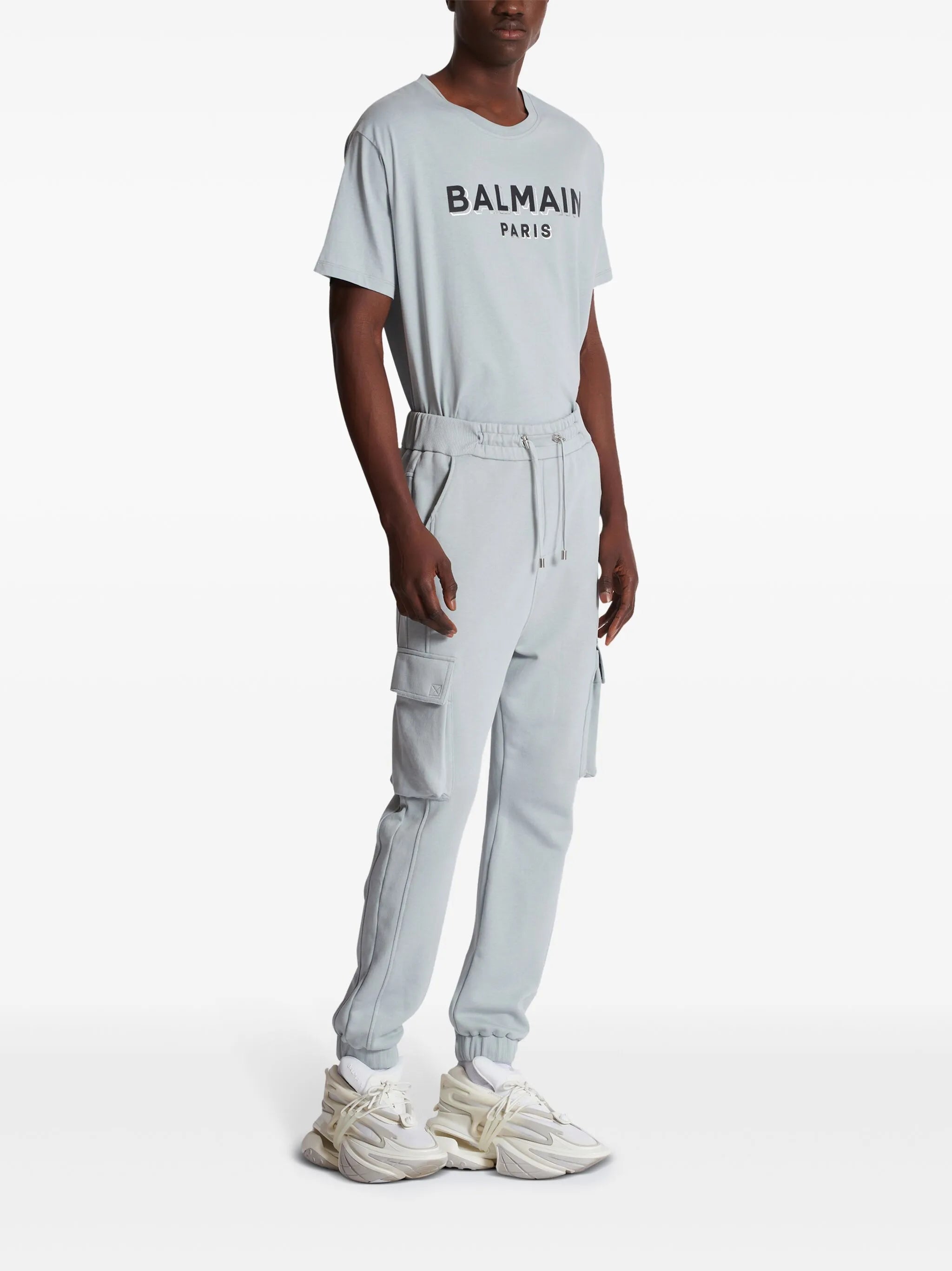 Tepláky s našitými kapsami