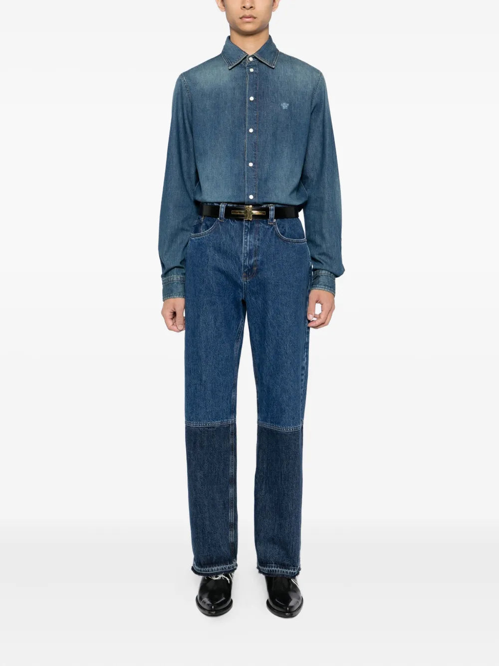 Košile s vyšitým logem