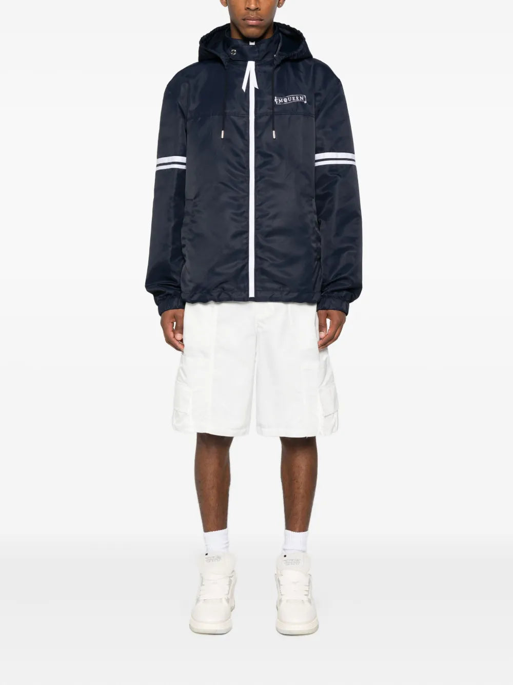 Hoodie with stripe decoration