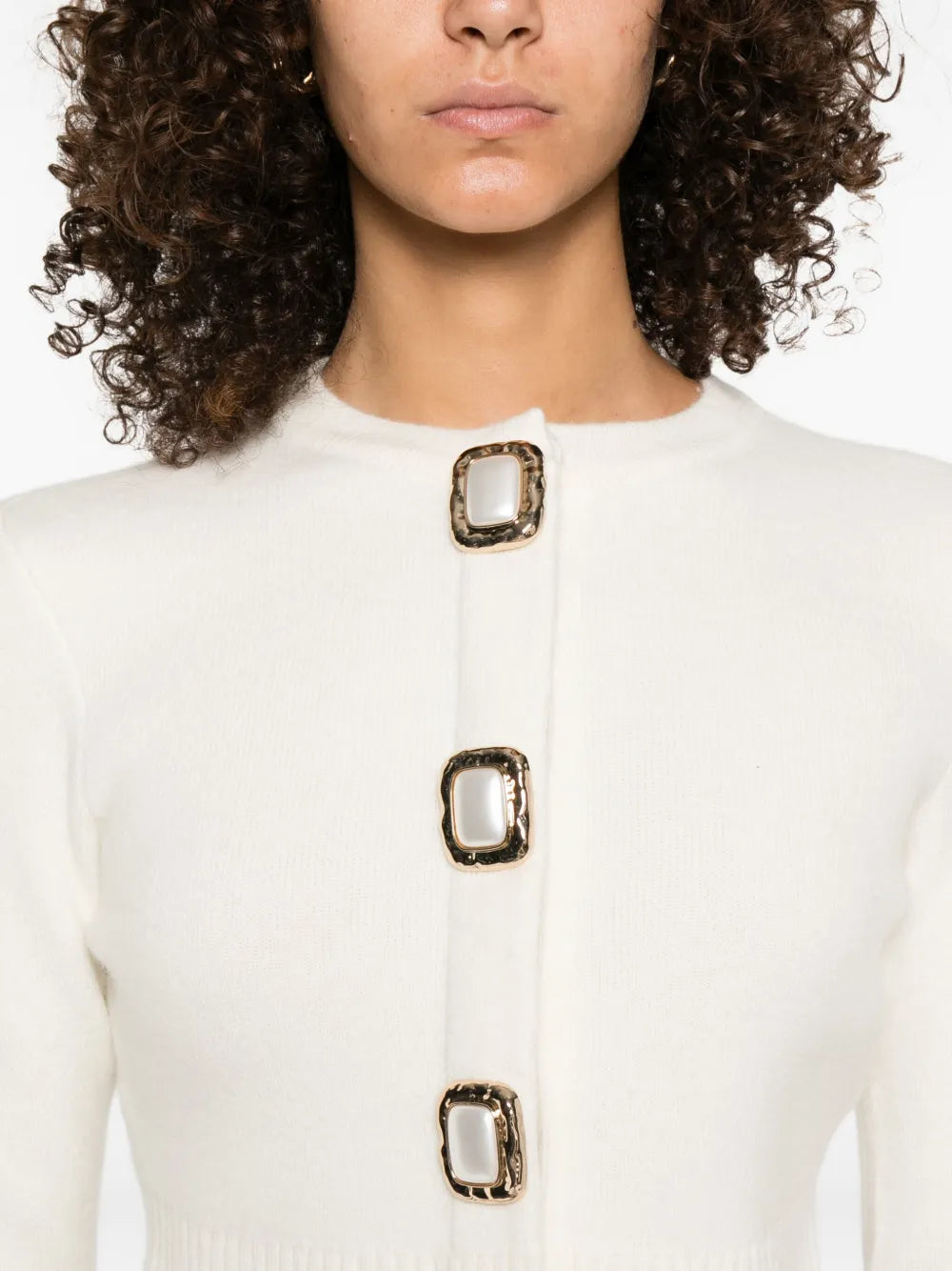 Kardigán s dekoratívnymi gombíkmi