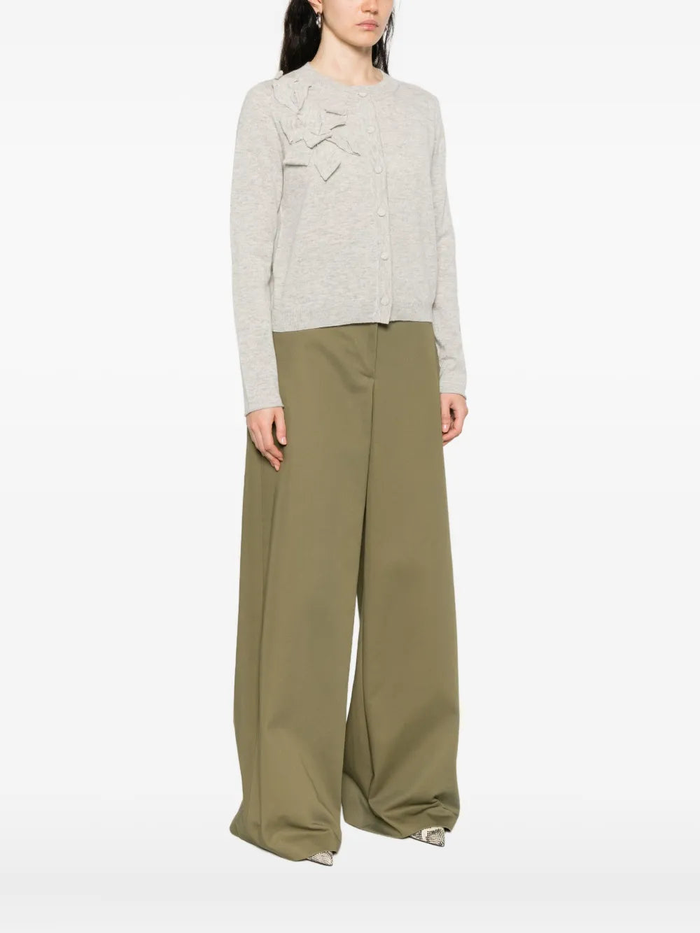 Cardigan s kvetinovou výšivkou