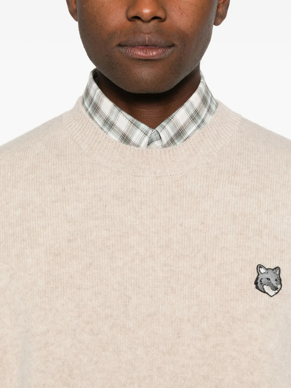 Vlněný svetr s liščím logem