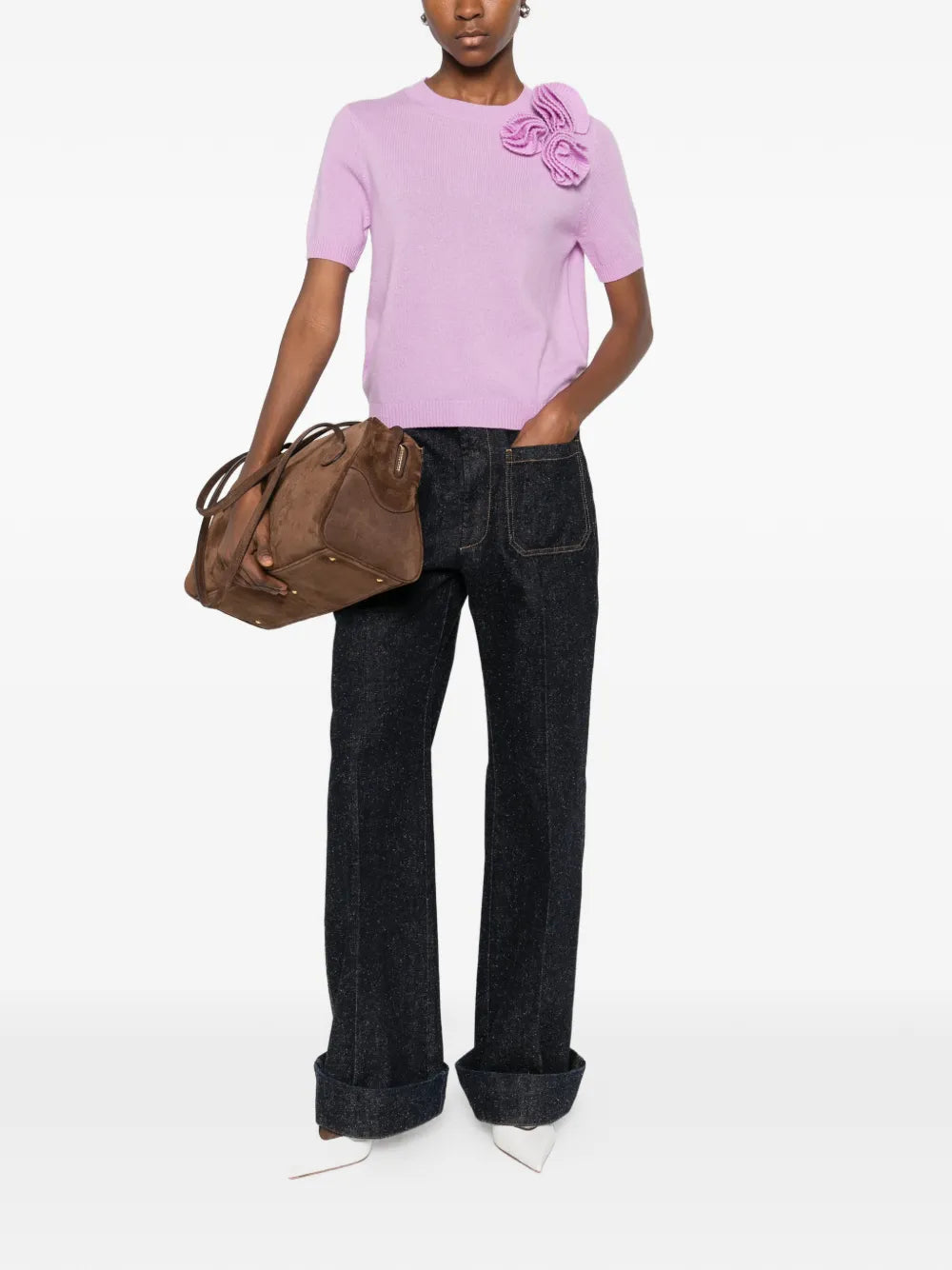 Tričko s květinovou aplikací