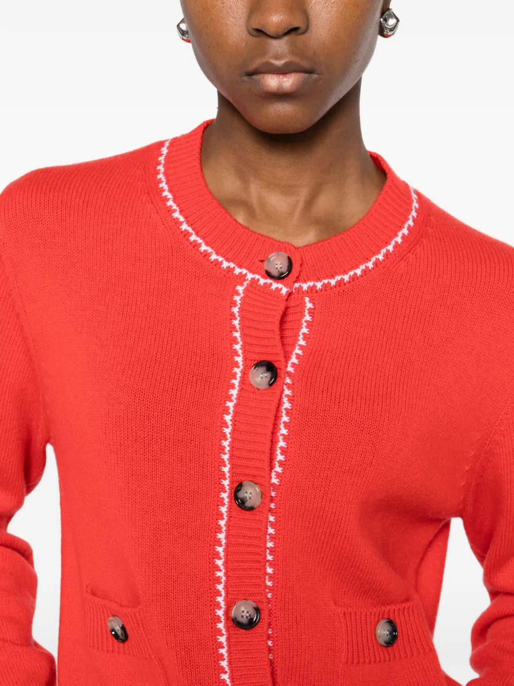 Svetr s našitou kapsou