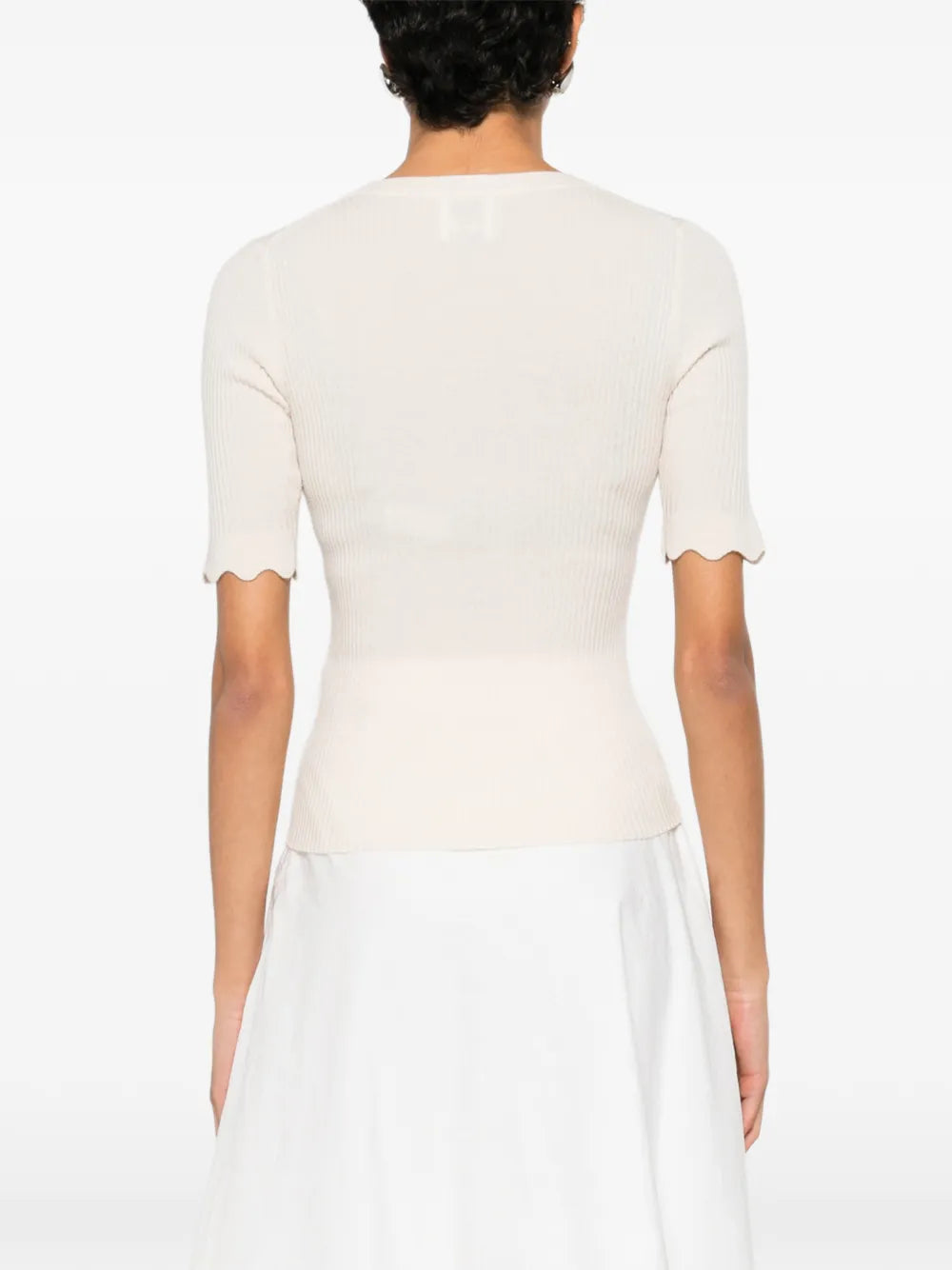 Ribbed knit with buttons