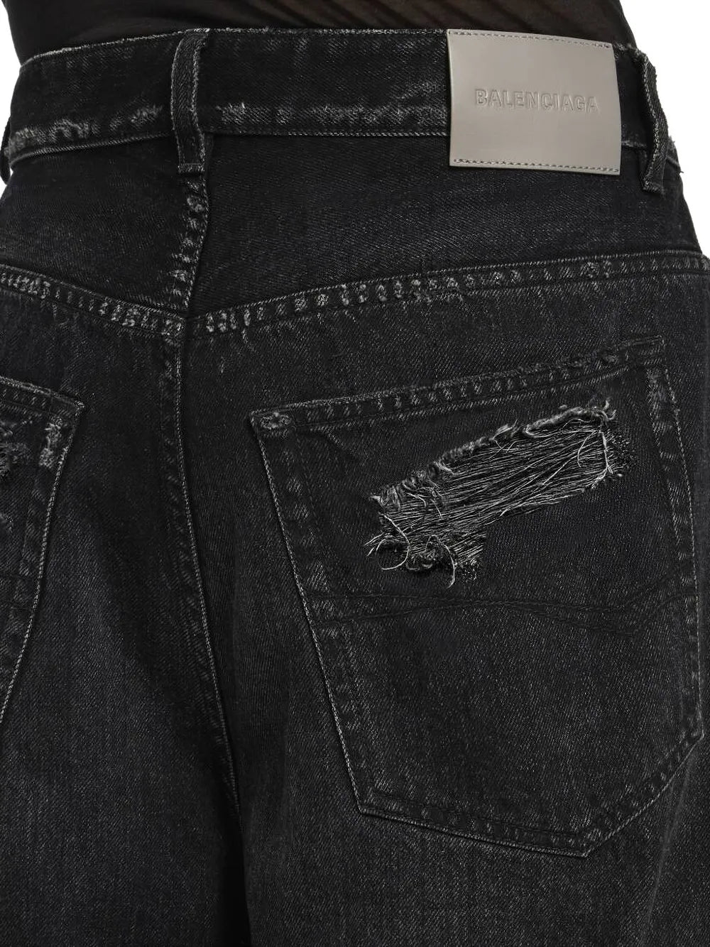 Ausgeblichene Jeans im Distressed-Look