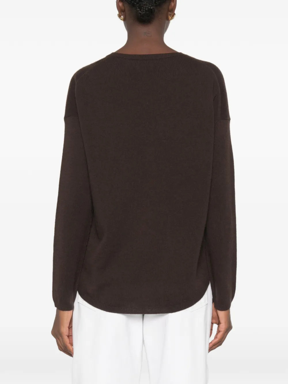 Pullover mit überschnittenen Schultern