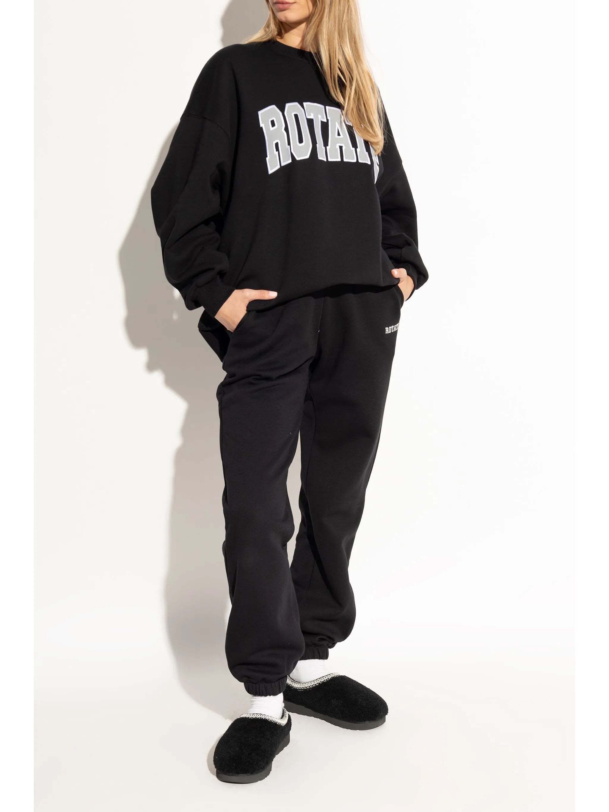 Tasman Maxi Kudrnatá Pantofle