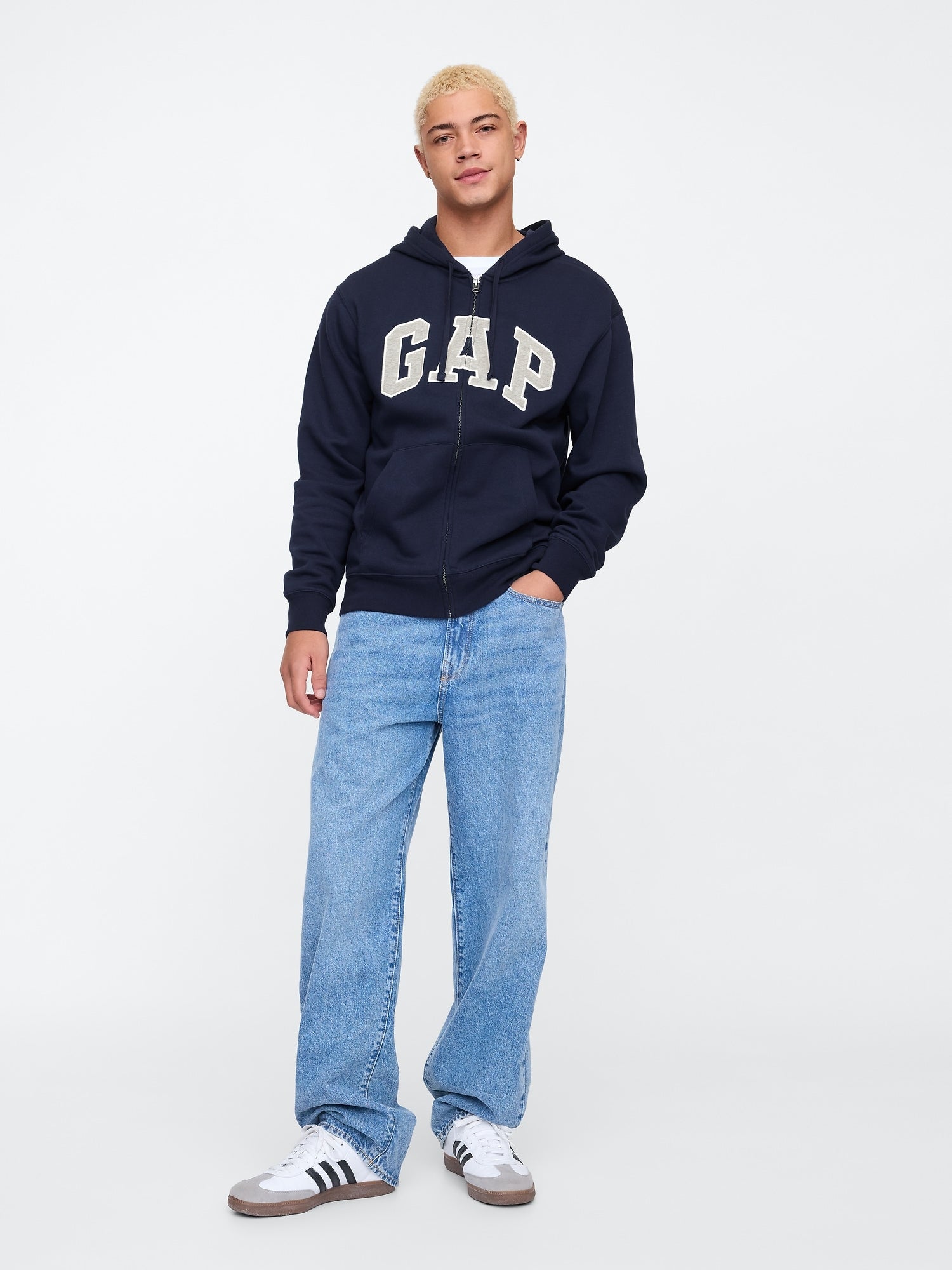 Hooded sweatshirt with logo
