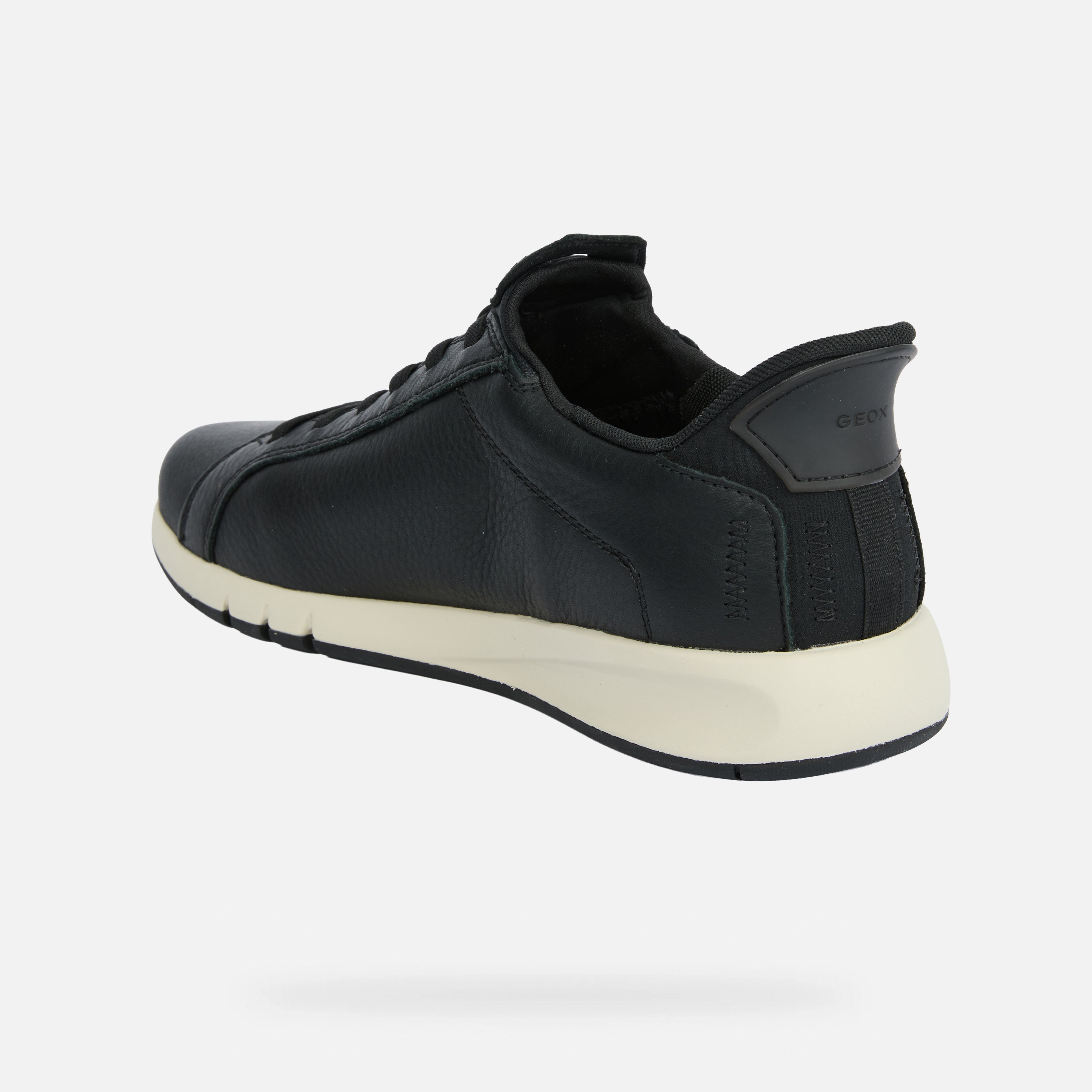 Aerantis Plus Sneakers