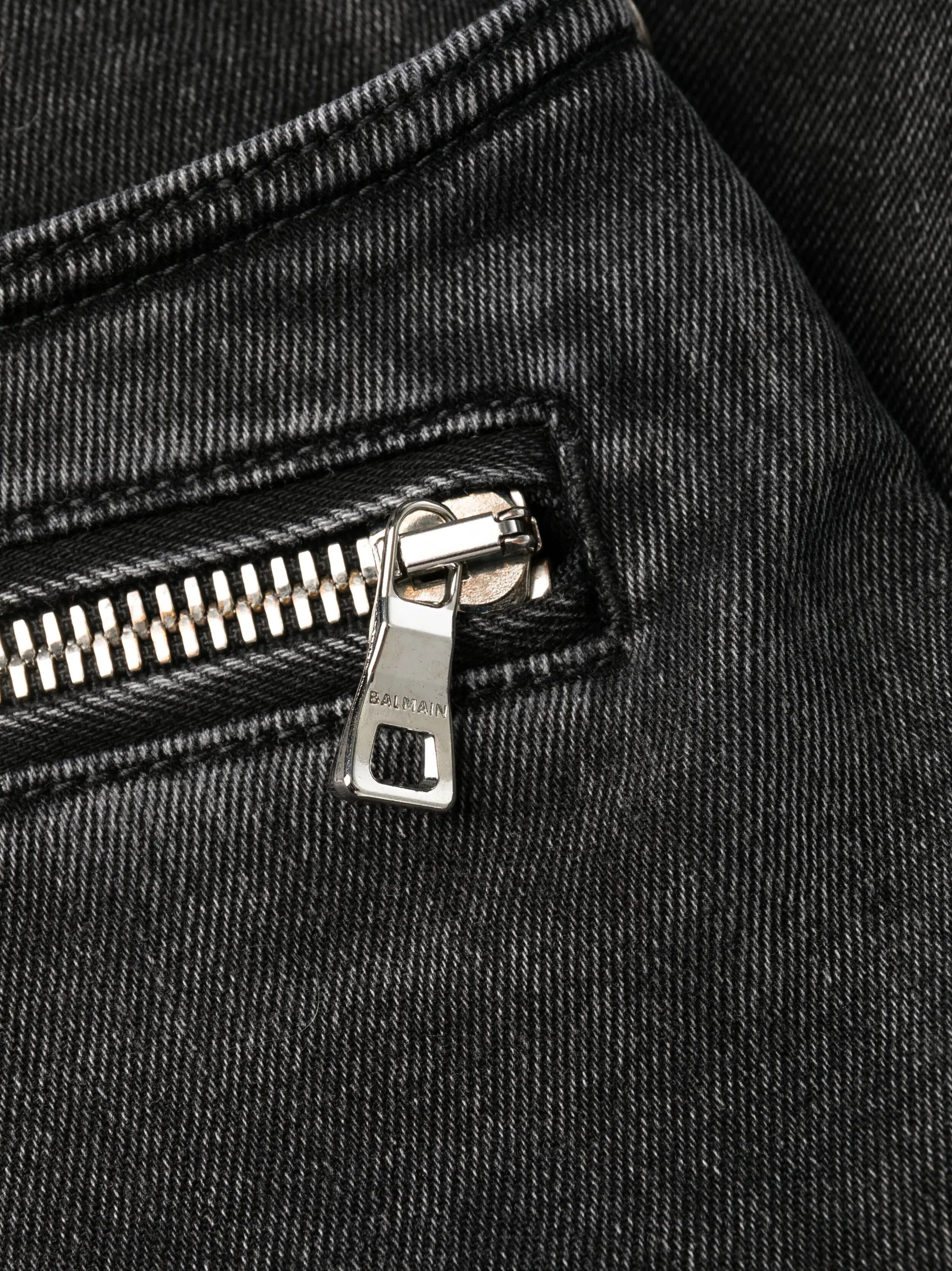 Slim-fit džíny s žebrovanými koleny