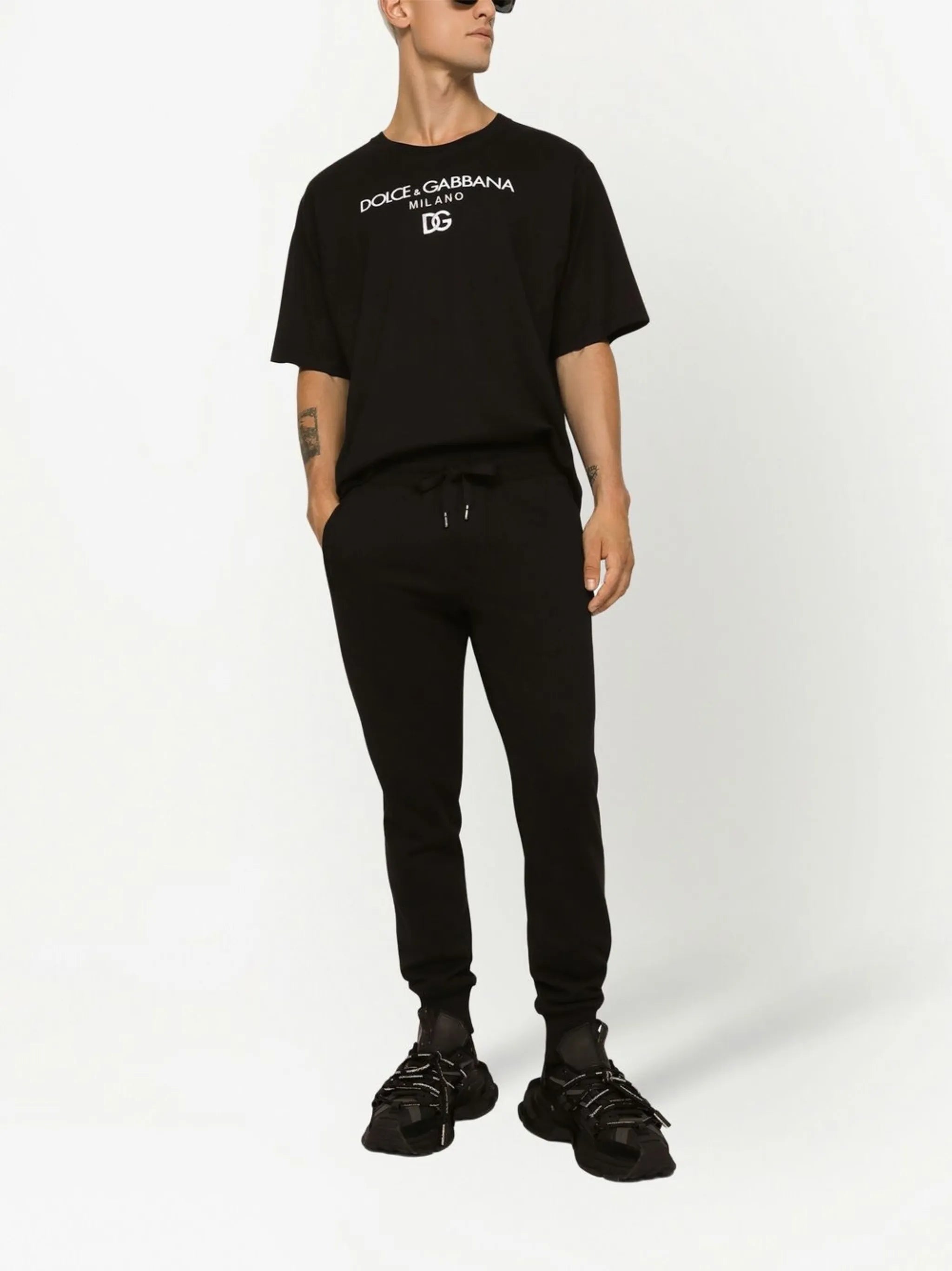 Jogging pants with logo embroidery