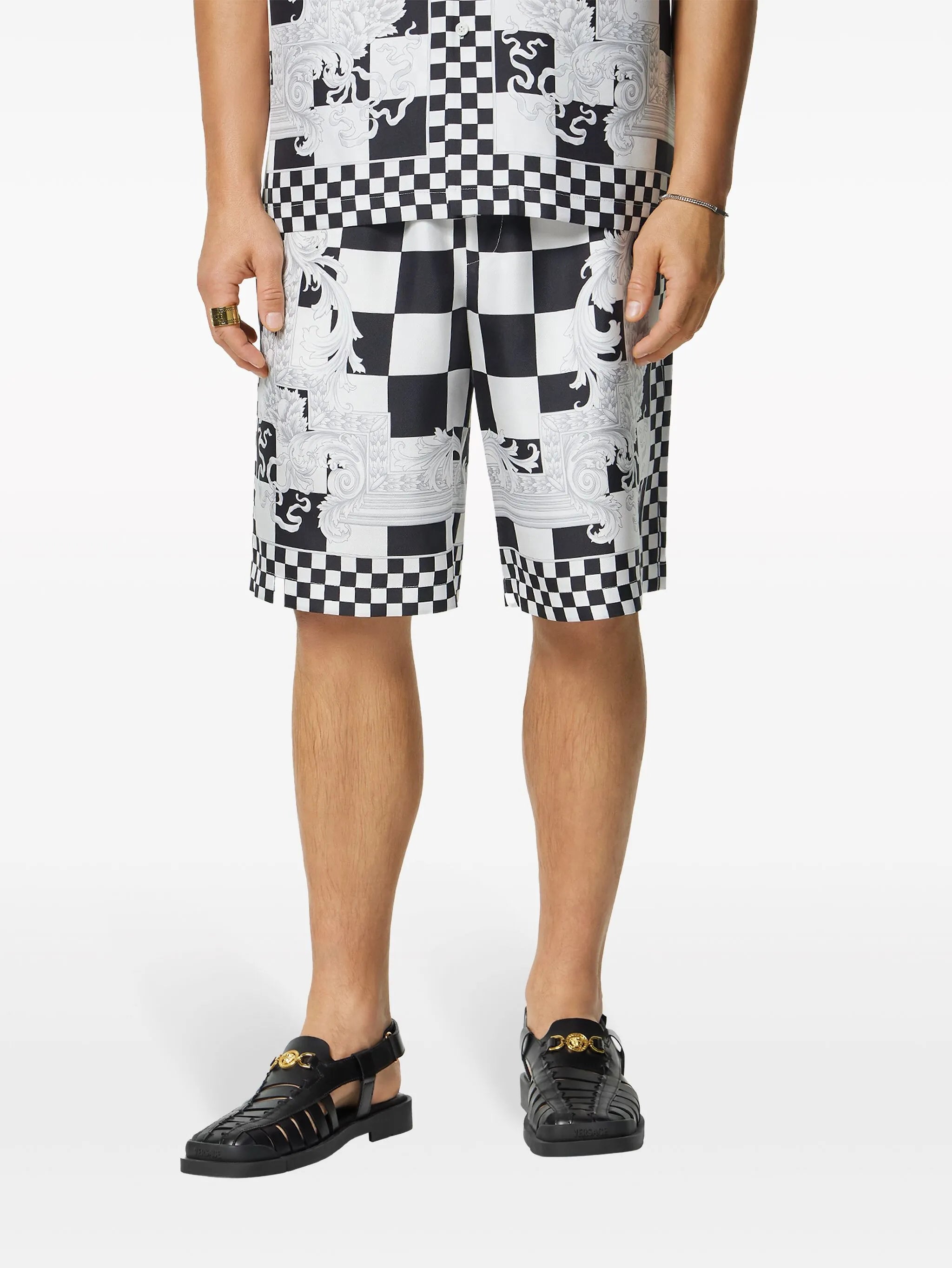 Checked shorts with Barocco print