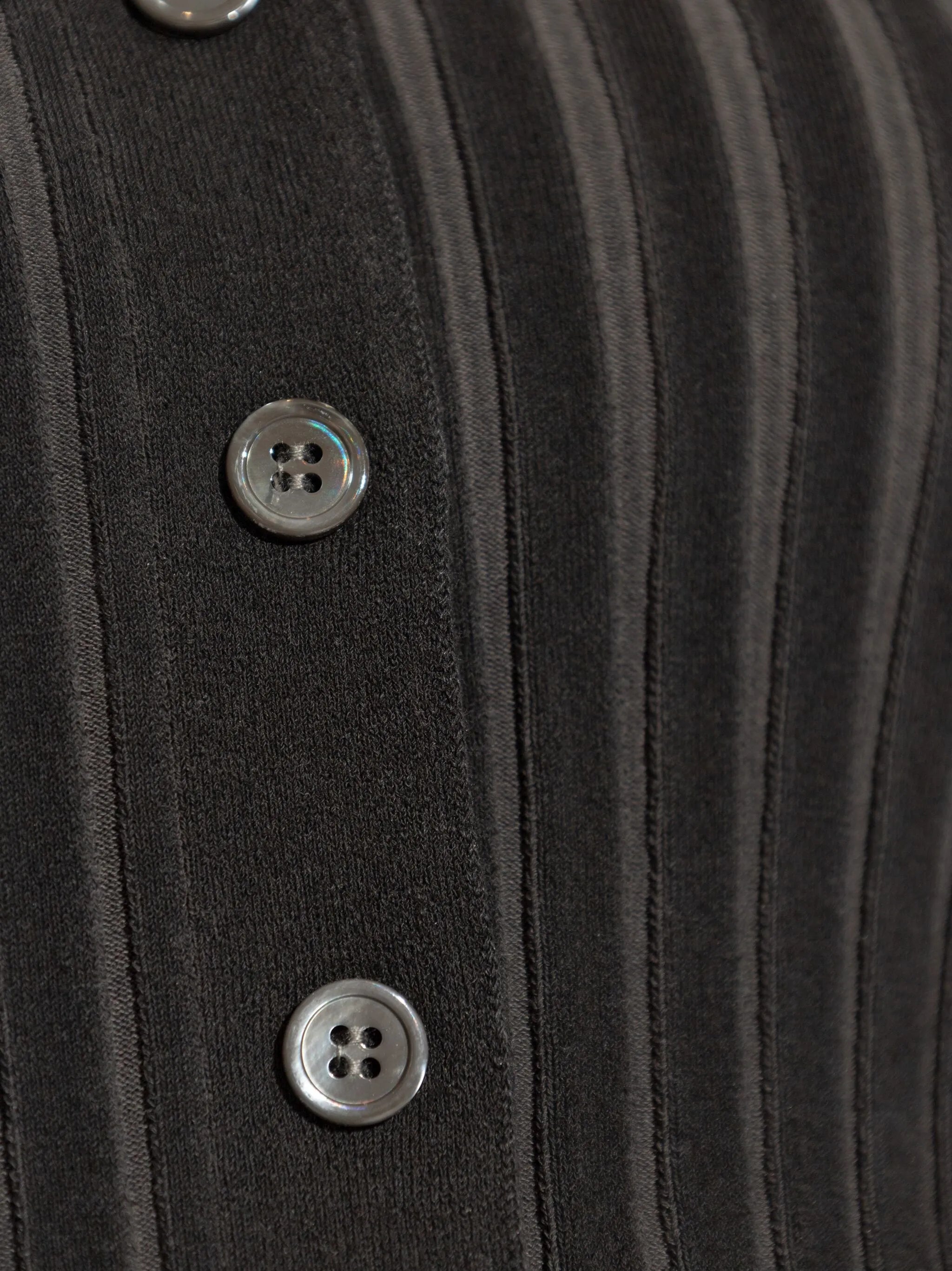 Rebrovaný skrátený kardigán