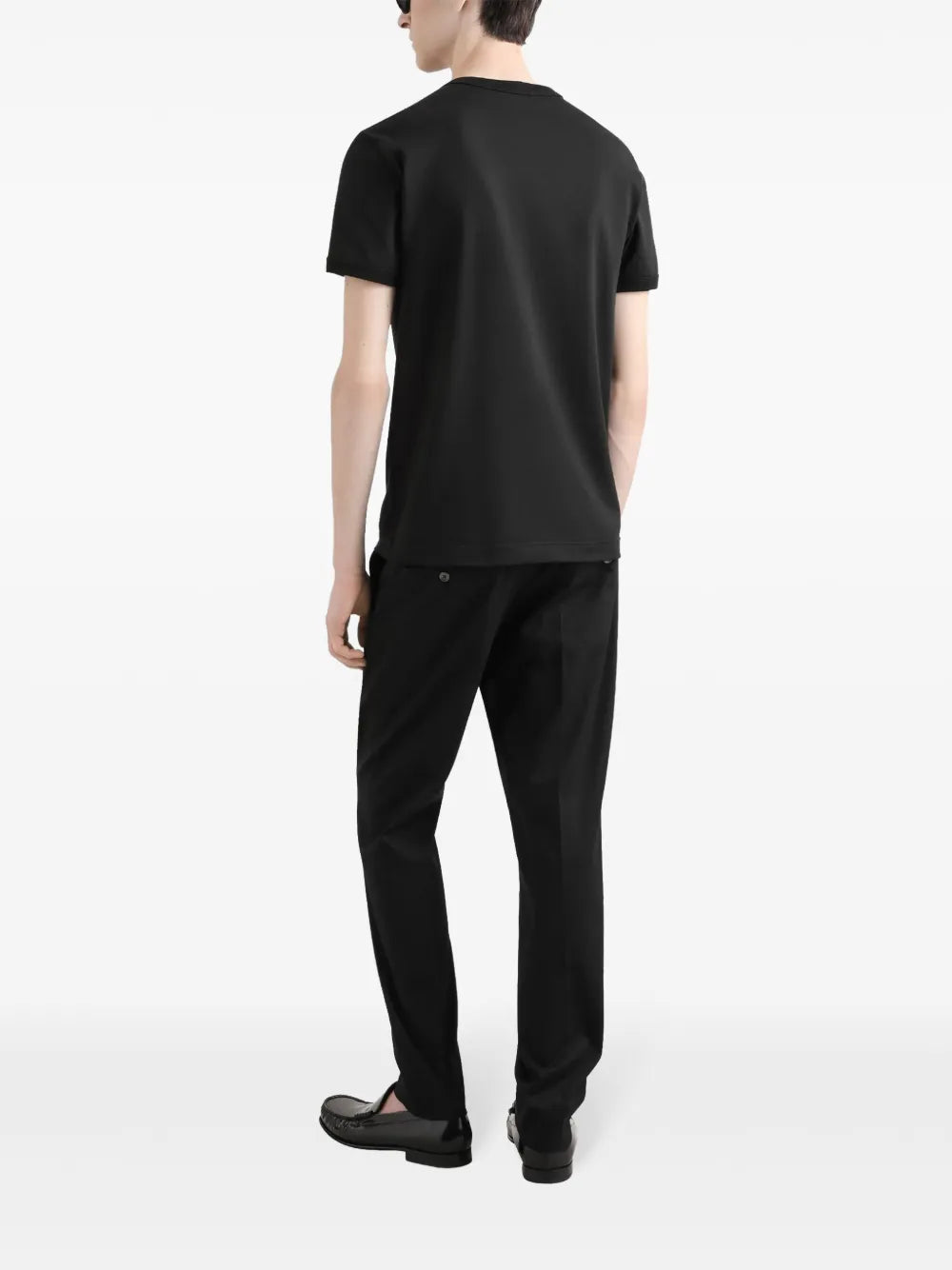 Tričko s logem vyšitým