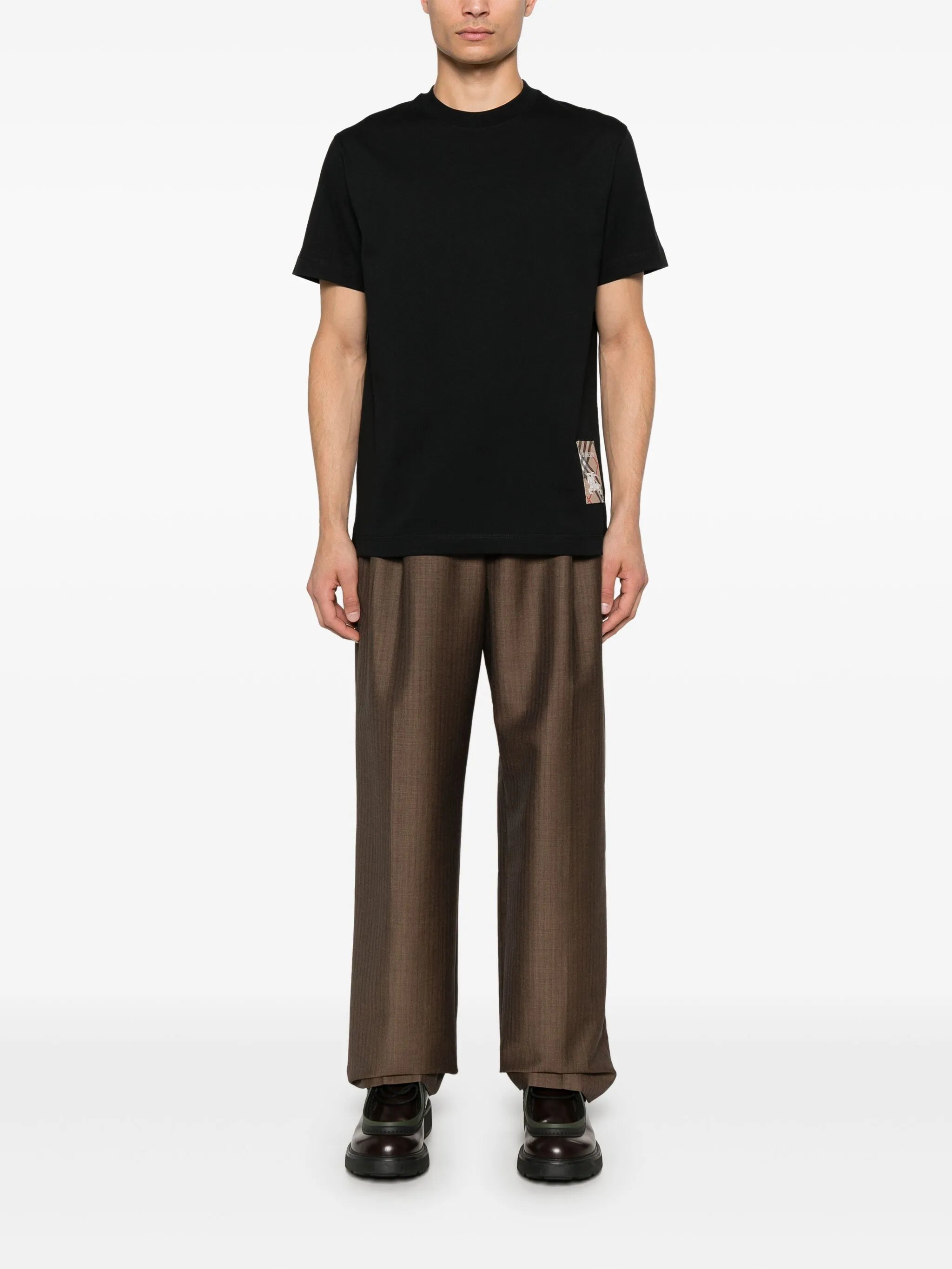 Tričko s kostkovanou nášivkou loga