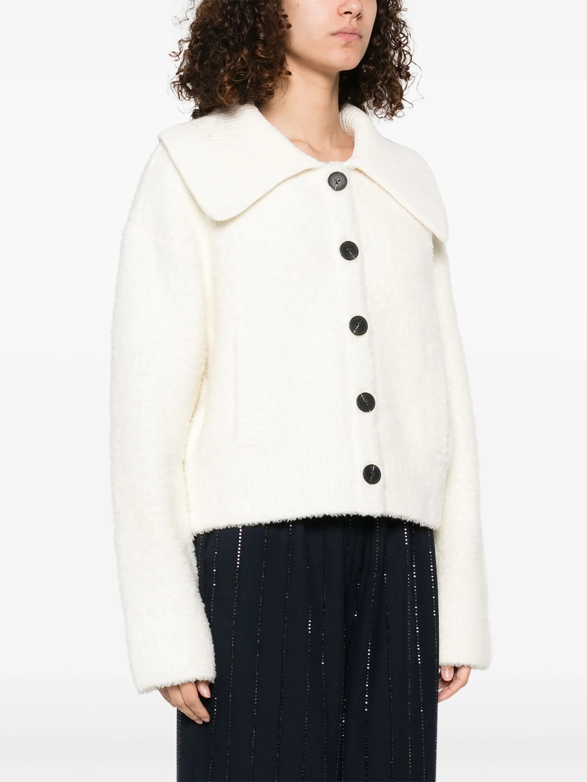 Coarsely knitted cardigan
