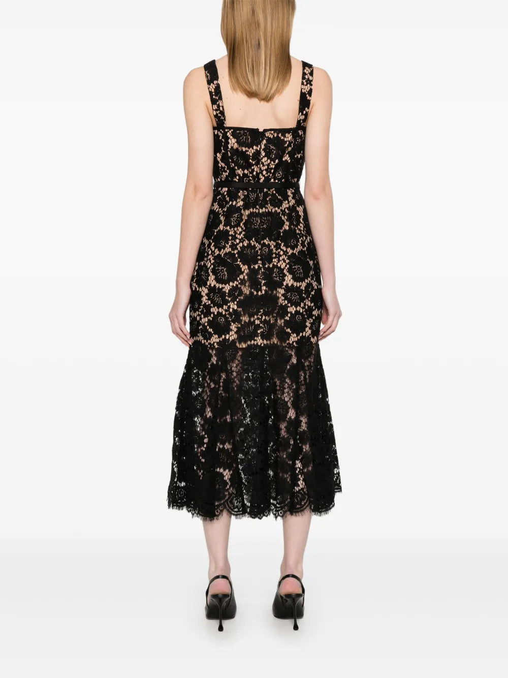 Midi dress made of lace