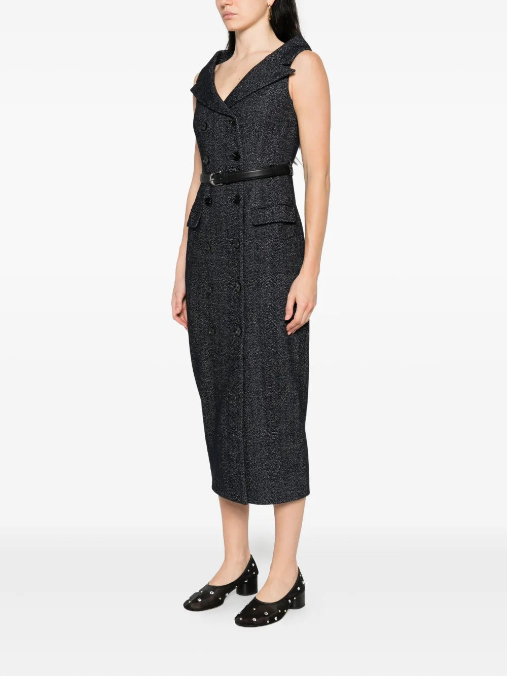 Šaty s dvojitým řádkem a páskem