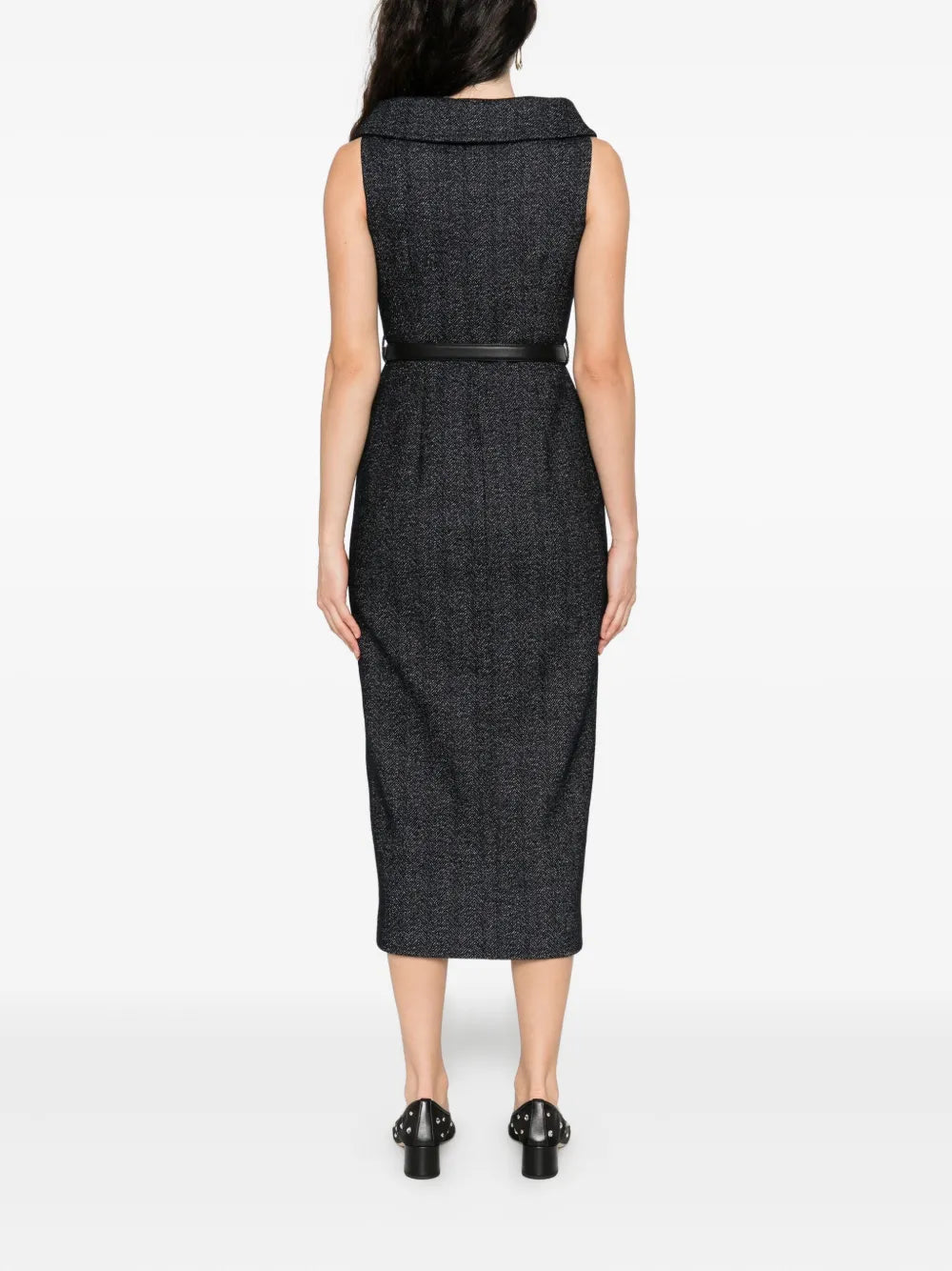 Šaty s dvojitým řádkem a páskem