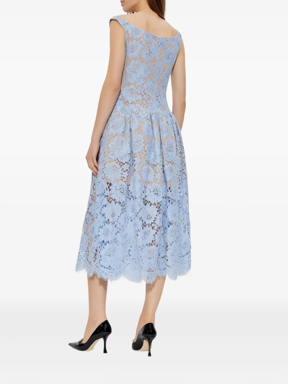 Midi dress made of floral lace