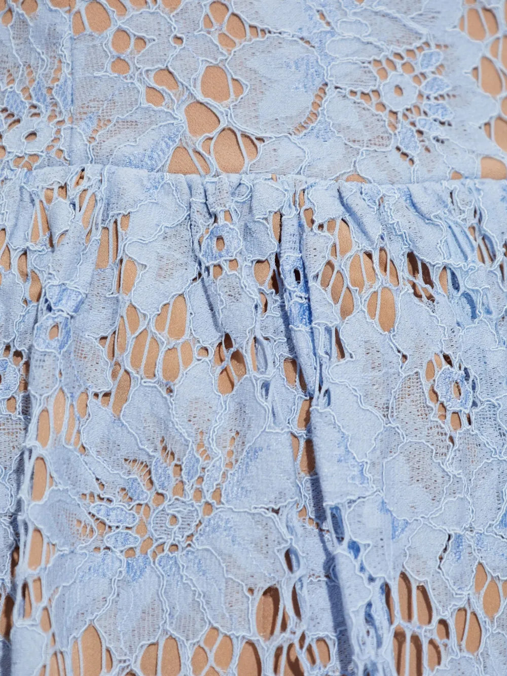 Midi dress made of floral lace