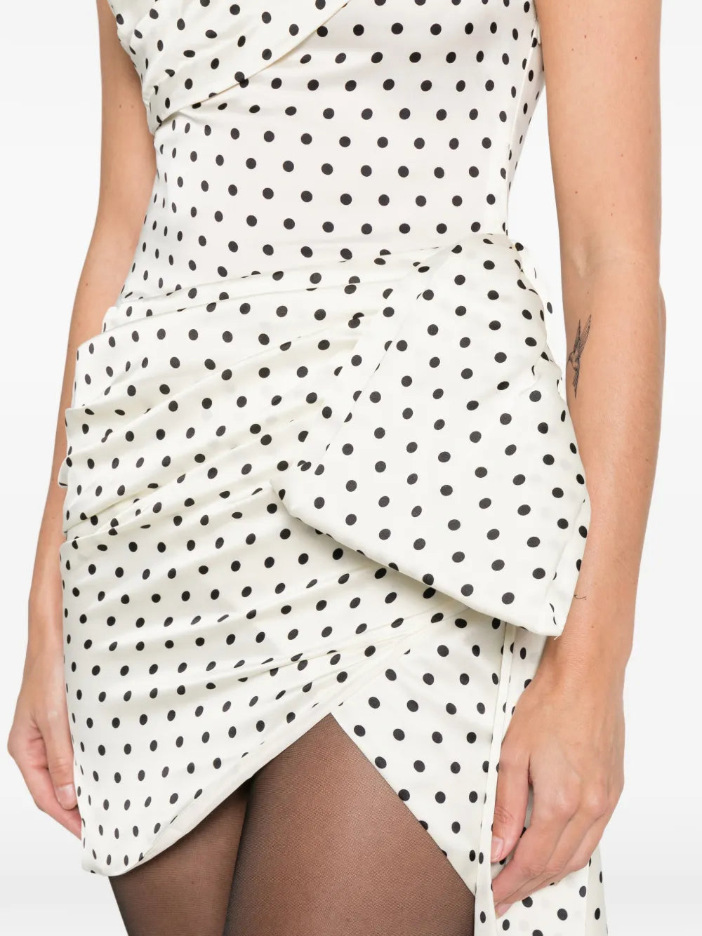 POLKA DOT SATIN VÁZANÉ MINI ŠATY