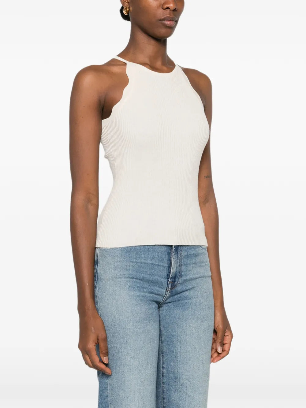Tank top with wavy hem