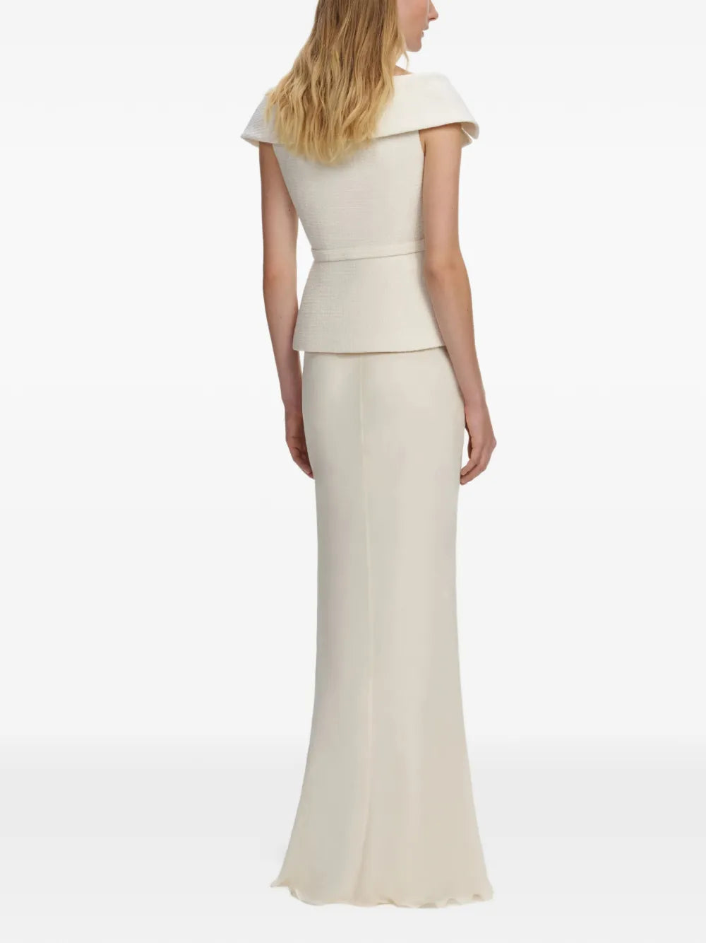 Maxišaty s ozdobným páskem