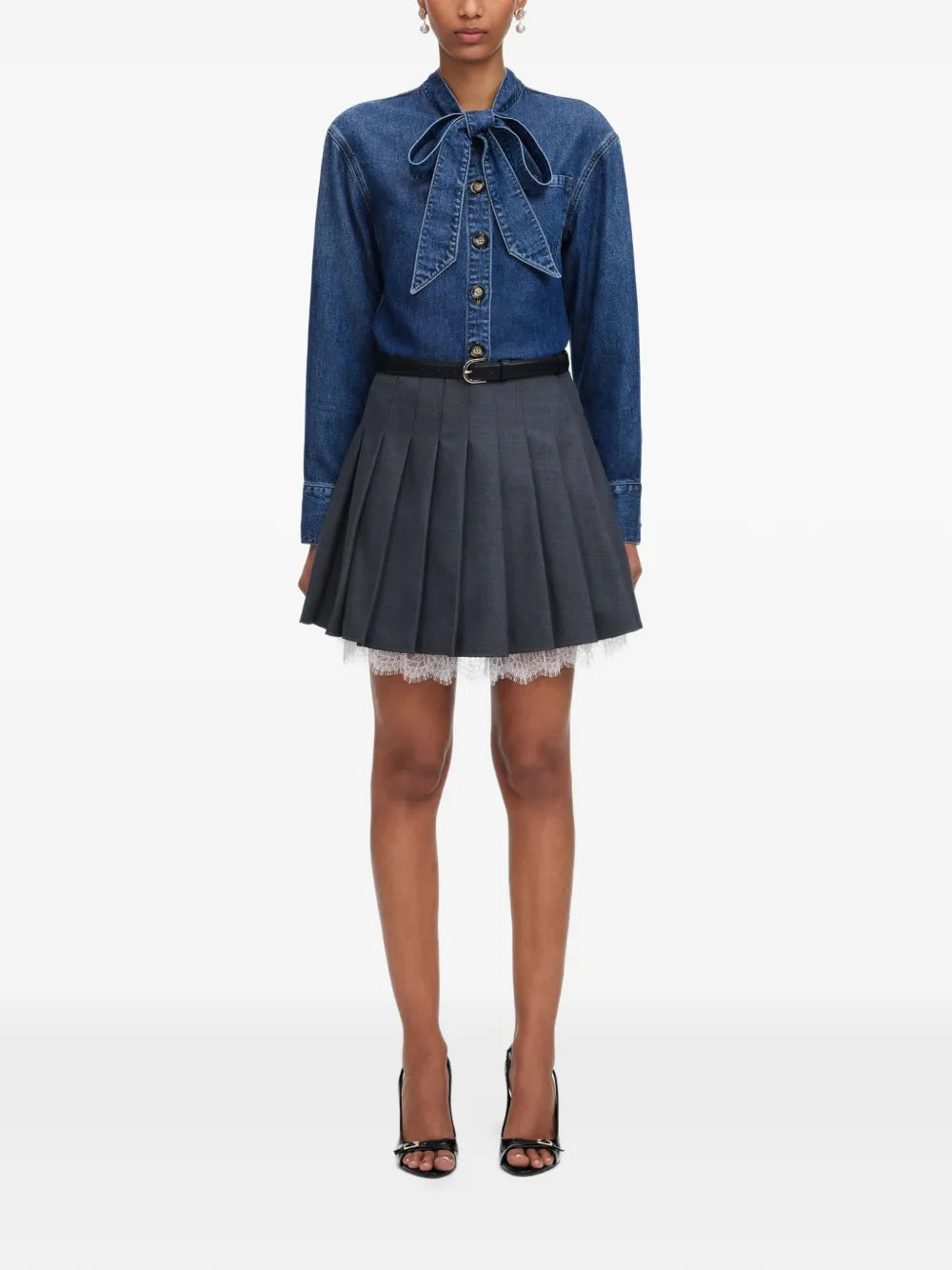 Shirt with bow collar