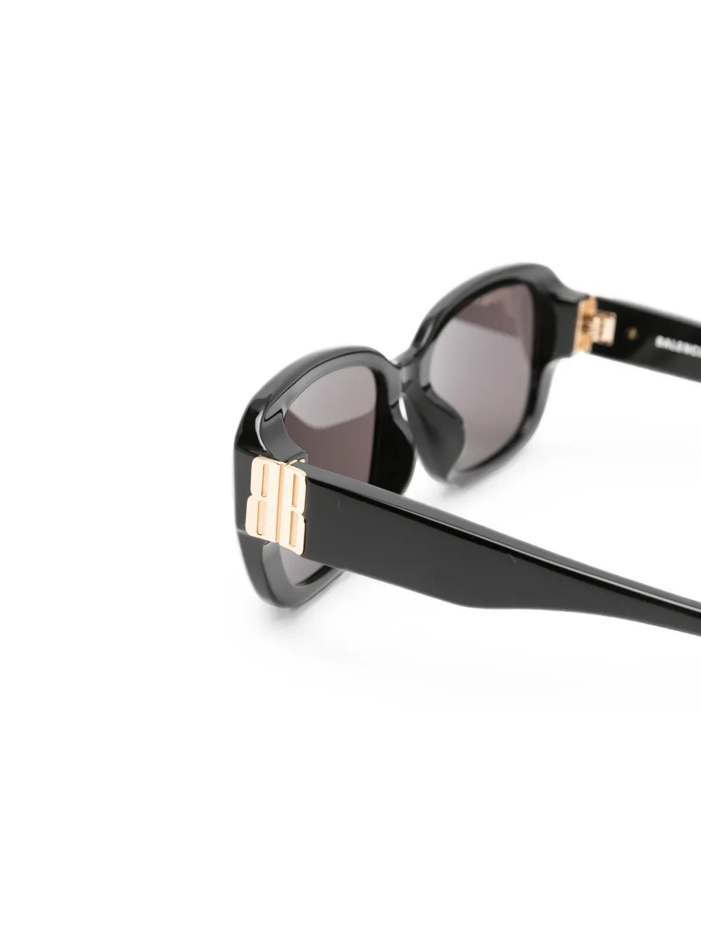 BB Sonnenbrille mit eckigem Gestell