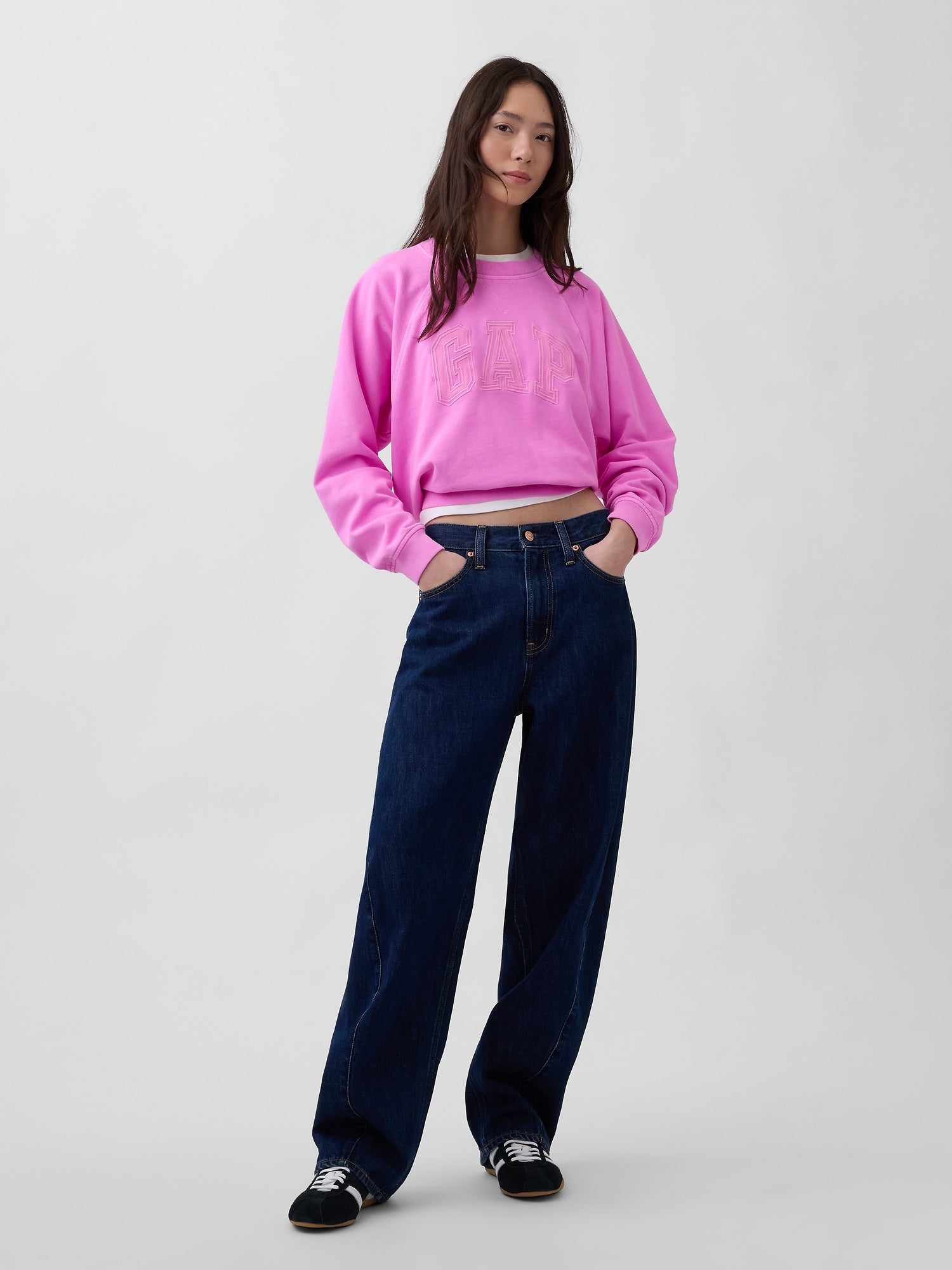 Sweatshirt with logo